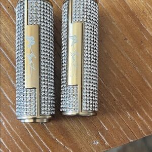 Bling Dolly Parton 2 lipsticks pop up